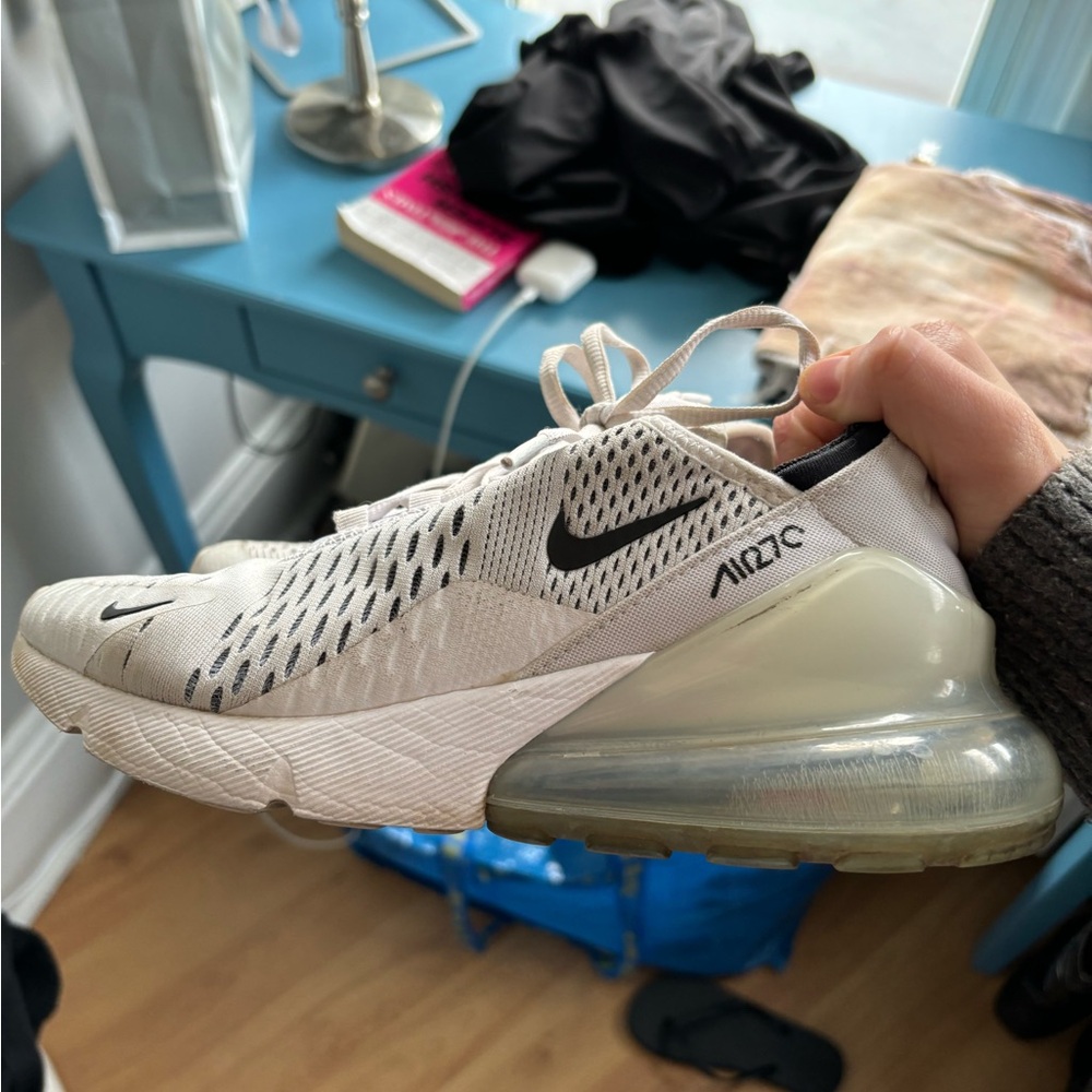 Nike Air Max 270